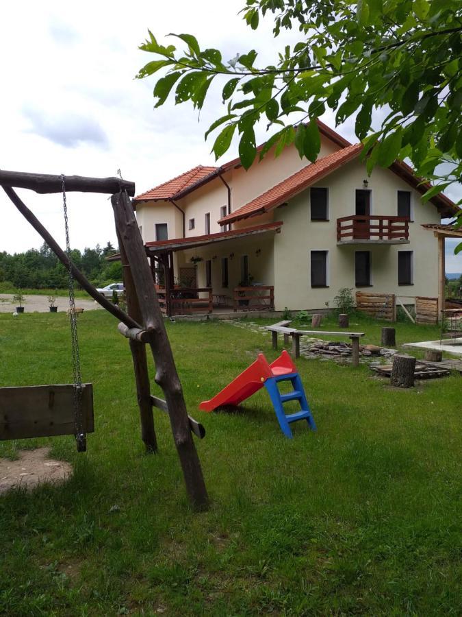 Pensiunea Rozelor Statiunea Climaterica Sambata Sîmbăta de Sus Exterior foto